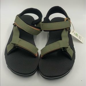 NWT Tera: Original Universal Sandal